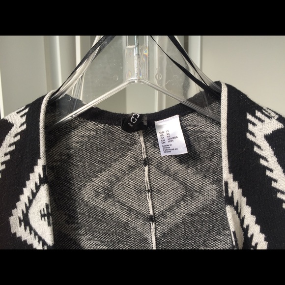 Aztec print sweater - Picture 3 of 4